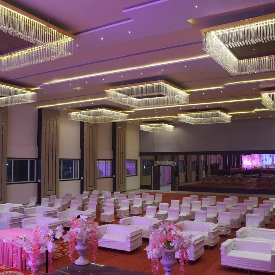 Hotel Emperor Paradise Bilaspur  Exterior photo
