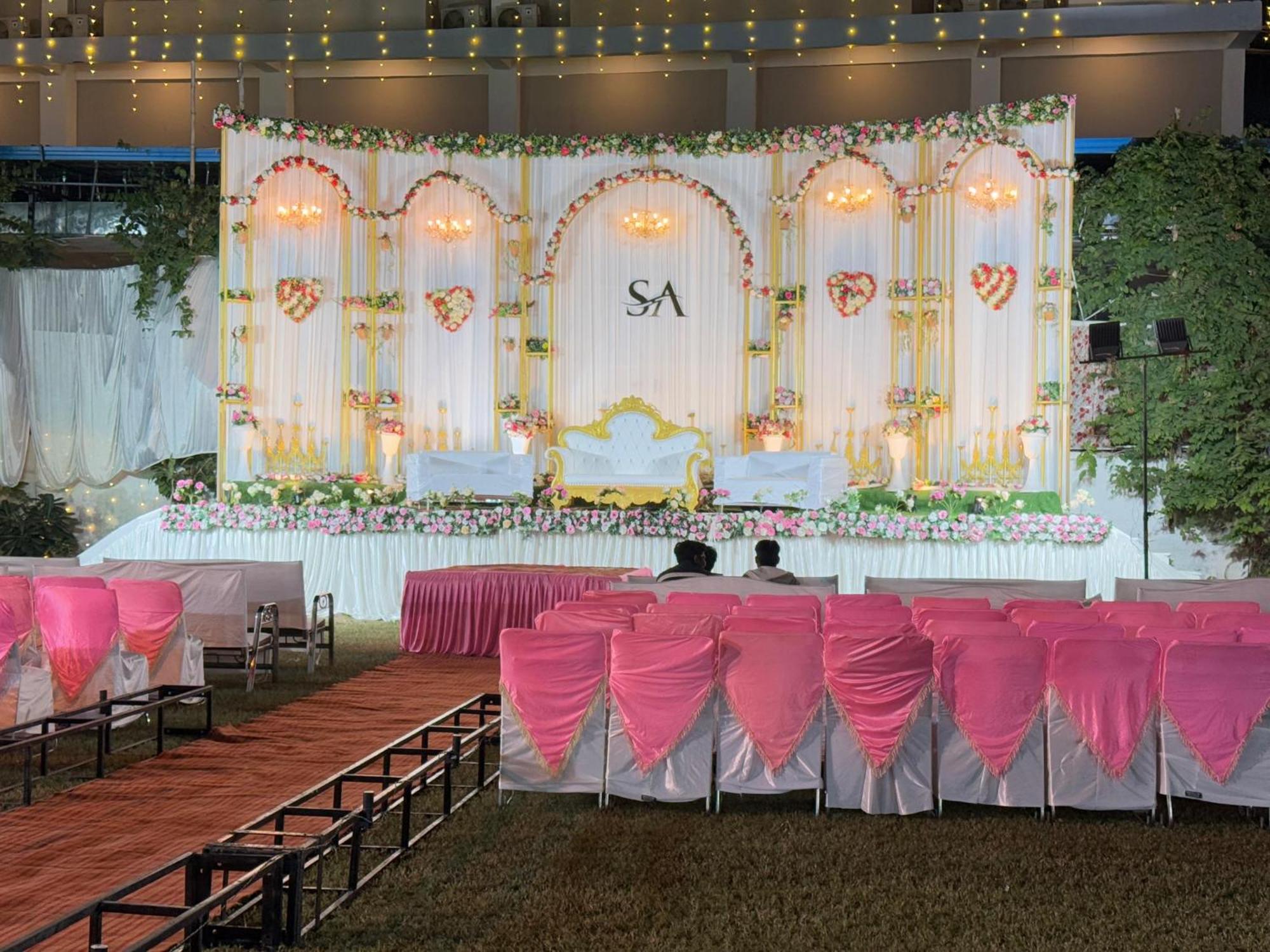 Hotel Emperor Paradise Bilaspur  Exterior photo